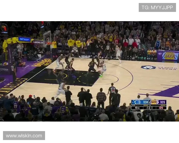 湖人失东里湖防守失序关键球无人顶 湖人失东里湖防守失序关键球无人顶